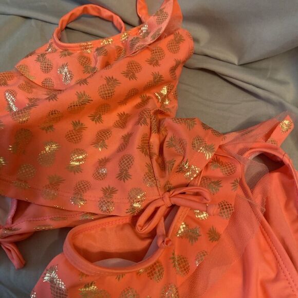 Real‎ Love Coral 2-Piece Girls Size 4T Swimsuit W/Metallic Gold Pineapple Design - Picture 3 of 8